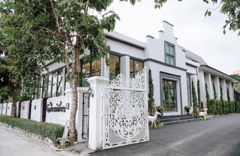 6. Ruen Axis (เรือนอักษะ).jpg
